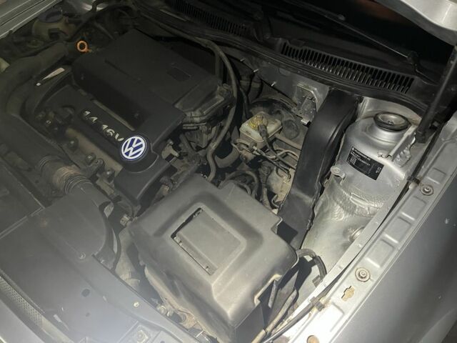 Серый Фольксваген Гольф, объемом двигателя 1.4 л и пробегом 308 тыс. км за 1700 $, фото 21 на Automoto.ua