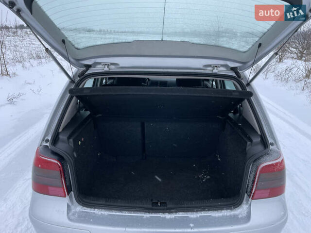 Сірий Фольксваген Гольф, об'ємом двигуна 1.6 л та пробігом 280 тис. км за 4200 $, фото 23 на Automoto.ua