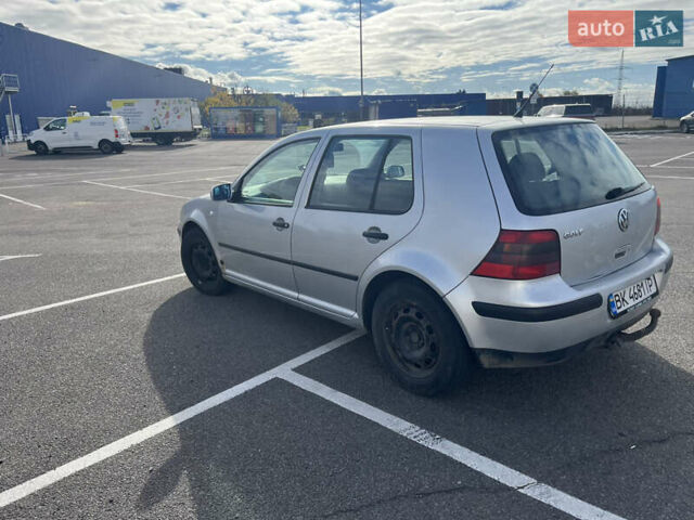 Сірий Фольксваген Гольф, об'ємом двигуна 1.39 л та пробігом 250 тис. км за 3950 $, фото 4 на Automoto.ua