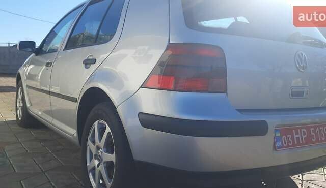 Серый Фольксваген Гольф, объемом двигателя 1.6 л и пробегом 208 тыс. км за 4850 $, фото 16 на Automoto.ua