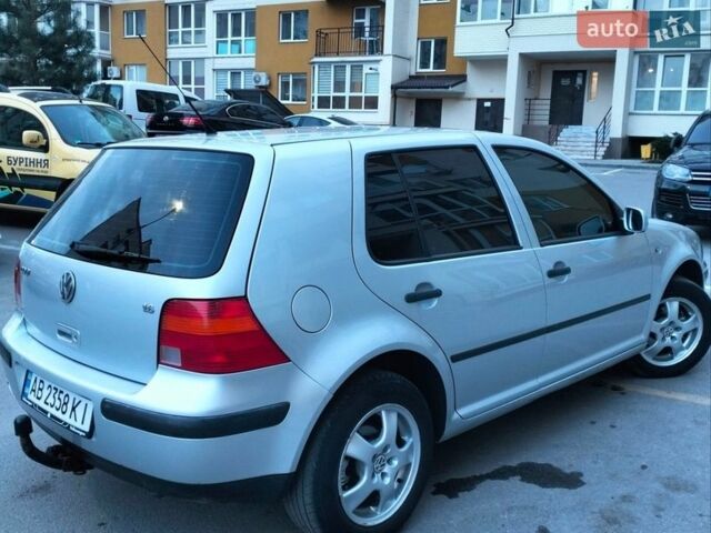 Серый Фольксваген Гольф, объемом двигателя 1.6 л и пробегом 231 тыс. км за 4500 $, фото 3 на Automoto.ua