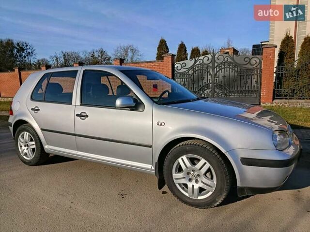 Серый Фольксваген Гольф, объемом двигателя 1.39 л и пробегом 238 тыс. км за 4150 $, фото 3 на Automoto.ua