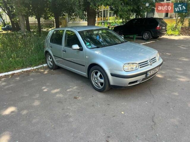 Сірий Фольксваген Гольф, об'ємом двигуна 1.39 л та пробігом 336 тис. км за 3750 $, фото 1 на Automoto.ua
