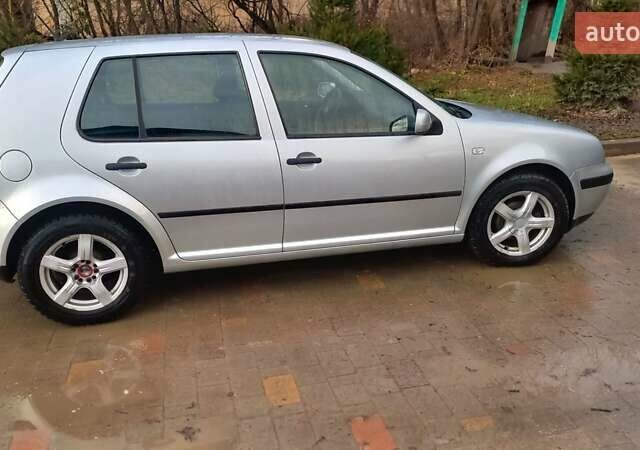 Сірий Фольксваген Гольф, об'ємом двигуна 1.39 л та пробігом 233 тис. км за 4200 $, фото 3 на Automoto.ua