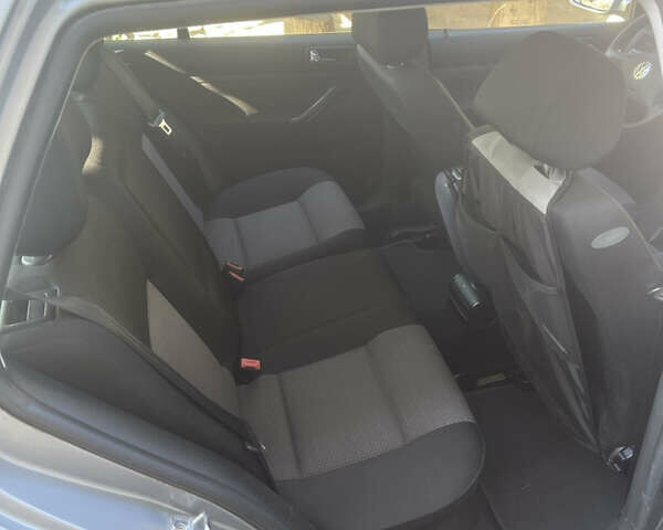 Сірий Фольксваген Гольф, об'ємом двигуна 1.39 л та пробігом 264 тис. км за 4150 $, фото 12 на Automoto.ua