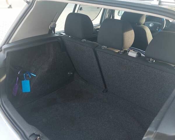 Серый Фольксваген Гольф, объемом двигателя 1.6 л и пробегом 179 тыс. км за 3500 $, фото 9 на Automoto.ua