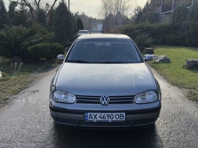 Серый Фольксваген Гольф, объемом двигателя 1.6 л и пробегом 220 тыс. км за 2190 $, фото 1 на Automoto.ua