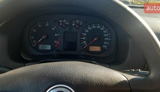 Серый Фольксваген Гольф, объемом двигателя 1.6 л и пробегом 208 тыс. км за 4850 $, фото 20 на Automoto.ua