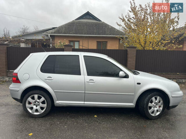 Серый Фольксваген Гольф, объемом двигателя 1.6 л и пробегом 219 тыс. км за 4500 $, фото 6 на Automoto.ua