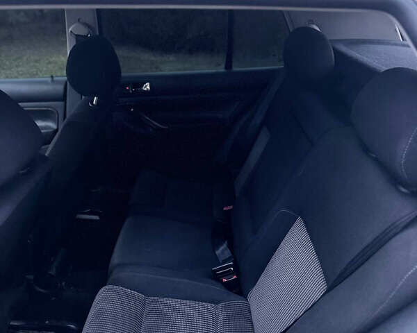 Сірий Фольксваген Гольф, об'ємом двигуна 1.6 л та пробігом 219 тис. км за 4200 $, фото 15 на Automoto.ua