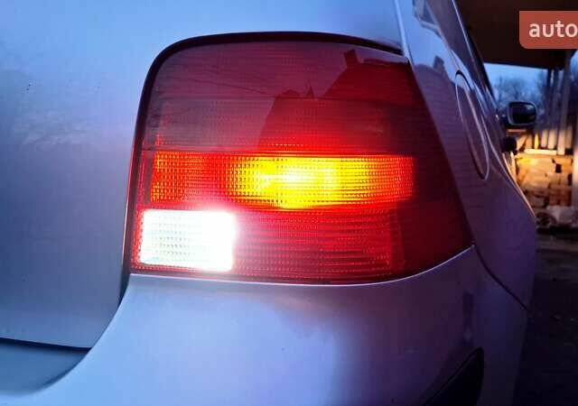 Серый Фольксваген Гольф, объемом двигателя 1.6 л и пробегом 194 тыс. км за 4800 $, фото 17 на Automoto.ua