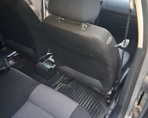 Сірий Фольксваген Гольф, об'ємом двигуна 1.39 л та пробігом 252 тис. км за 4500 $, фото 16 на Automoto.ua