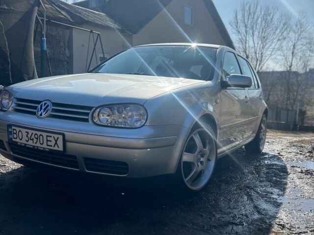 Серый Фольксваген Гольф, объемом двигателя 0 л и пробегом 208 тыс. км за 4000 $, фото 2 на Automoto.ua