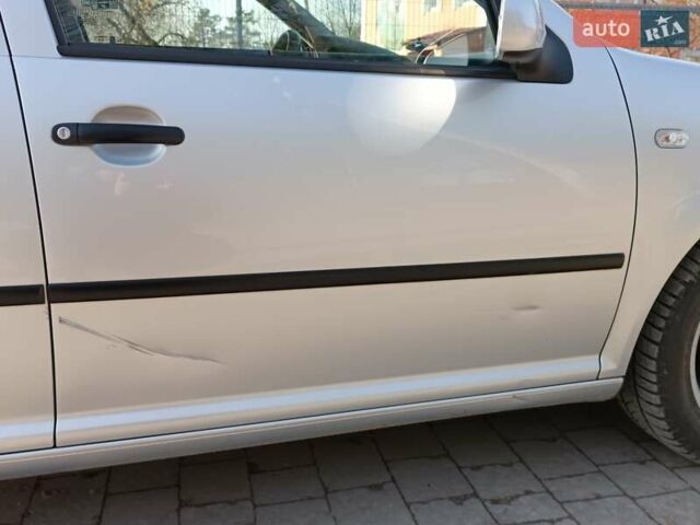 Серый Фольксваген Гольф, объемом двигателя 1.39 л и пробегом 191 тыс. км за 3700 $, фото 7 на Automoto.ua