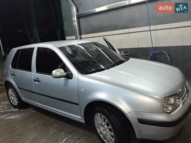 Фольксваген Гольф 2002 у Вінниці на Automoto.ua Сірий Фольксваген Гольф, об'ємом двигуна 1.6 л та пробігом 171 тис. км за 4000 $, фото 2 на Automoto.ua