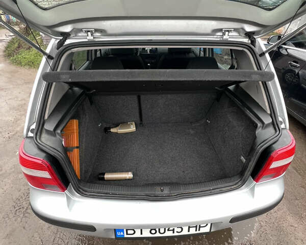 Серый Фольксваген Гольф, объемом двигателя 1.6 л и пробегом 299 тыс. км за 3850 $, фото 12 на Automoto.ua