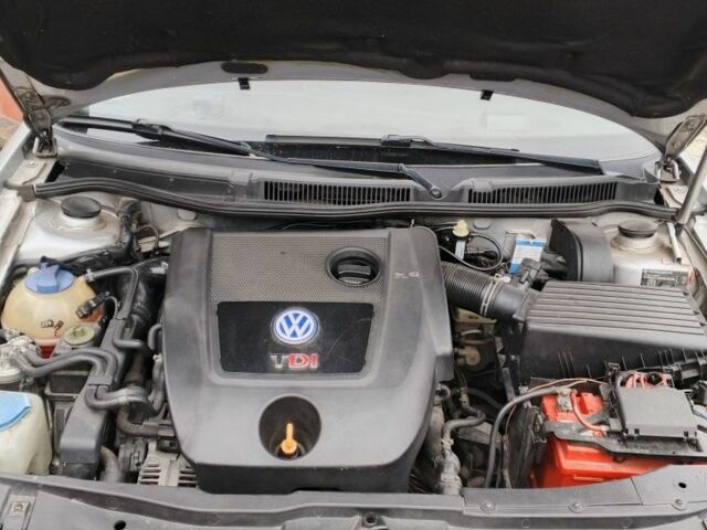 Серый Фольксваген Гольф, объемом двигателя 1.9 л и пробегом 310 тыс. км за 4500 $, фото 5 на Automoto.ua