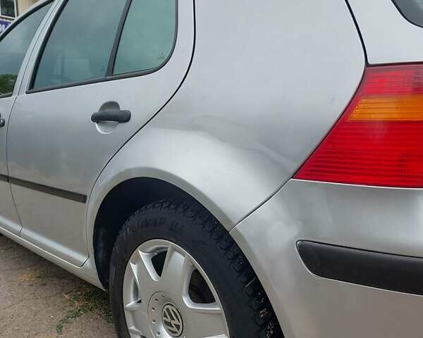 Сірий Фольксваген Гольф, об'ємом двигуна 1.6 л та пробігом 388 тис. км за 3650 $, фото 73 на Automoto.ua