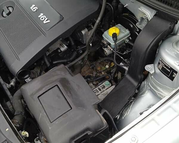 Сірий Фольксваген Гольф, об'ємом двигуна 1.6 л та пробігом 194 тис. км за 4999 $, фото 40 на Automoto.ua