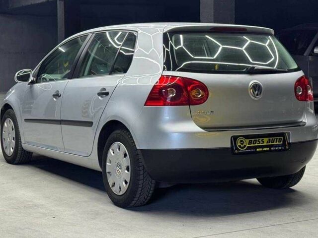 Фольксваген Гольф 2003 в Черновцах на Automoto.ua Серый Фольксваген Гольф, объемом двигателя 1.4 л и пробегом 184 тыс. км за 5300 $, фото 3 на Automoto.ua