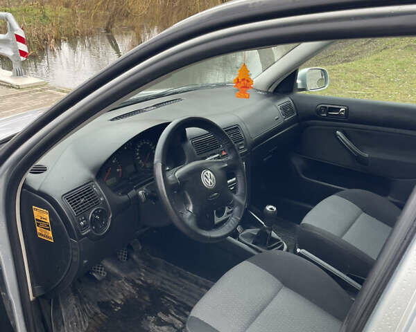 Серый Фольксваген Гольф, объемом двигателя 1.9 л и пробегом 258 тыс. км за 4400 $, фото 7 на Automoto.ua