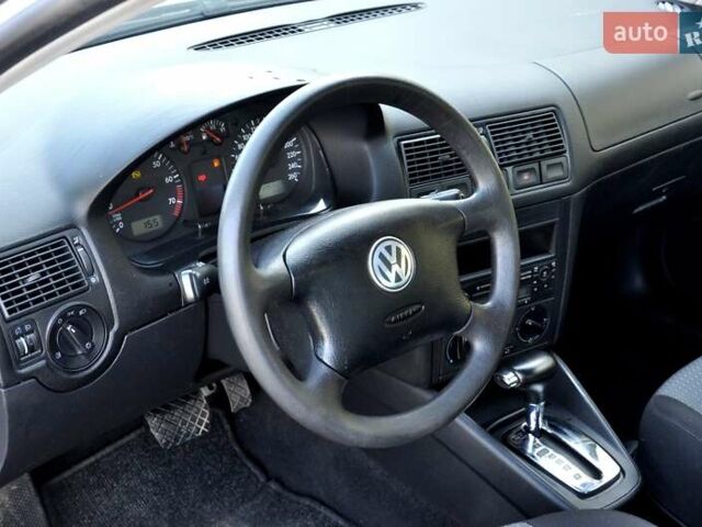 Серый Фольксваген Гольф, объемом двигателя 1.6 л и пробегом 146 тыс. км за 5700 $, фото 15 на Automoto.ua