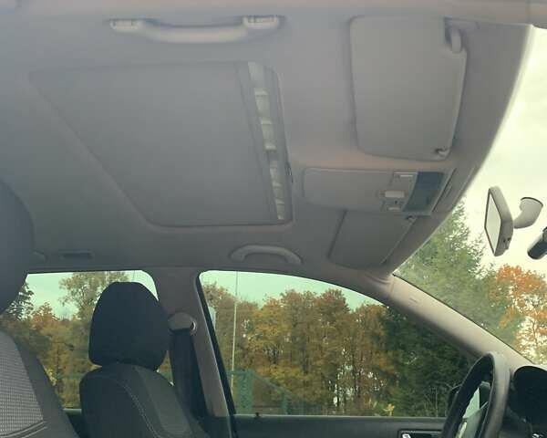 Фольксваген Гольф 2003 в Полтаве на Automoto.ua Серый Фольксваген Гольф, объемом двигателя 1.39 л и пробегом 259 тыс. км за 5100 $, фото 6 на Automoto.ua