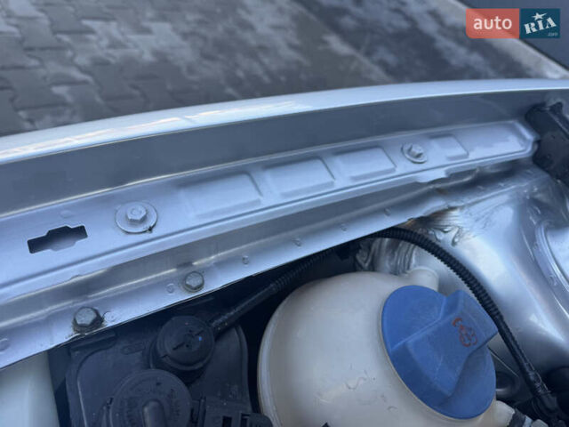 Серый Фольксваген Гольф, объемом двигателя 1.6 л и пробегом 188 тыс. км за 4600 $, фото 27 на Automoto.ua