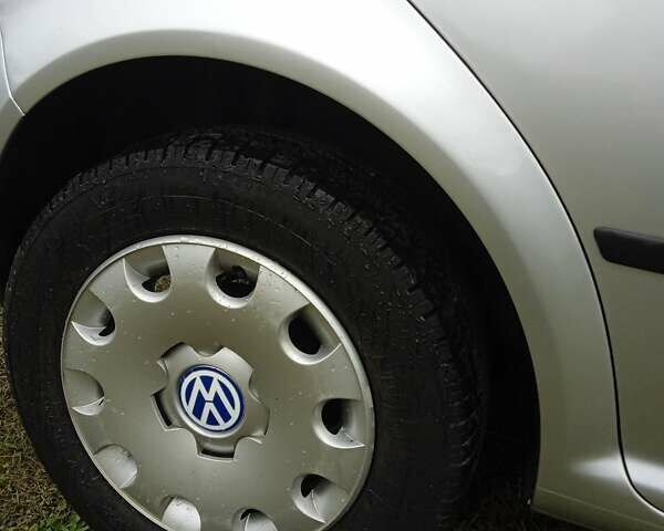 Сірий Фольксваген Гольф, об'ємом двигуна 1.6 л та пробігом 194 тис. км за 4999 $, фото 14 на Automoto.ua