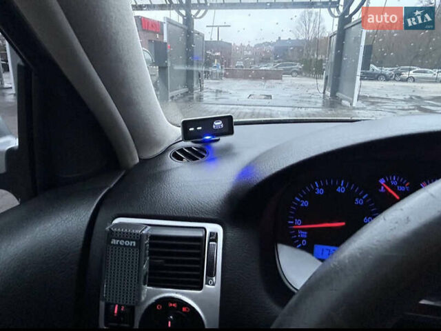 Серый Фольксваген Гольф, объемом двигателя 1.6 л и пробегом 207 тыс. км за 4800 $, фото 3 на Automoto.ua