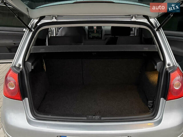 Сірий Фольксваген Гольф, об'ємом двигуна 1.6 л та пробігом 210 тис. км за 4150 $, фото 17 на Automoto.ua