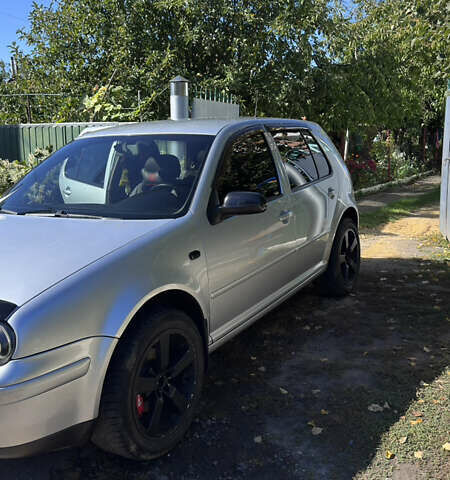 Серый Фольксваген Гольф, объемом двигателя 1.6 л и пробегом 243 тыс. км за 5400 $, фото 6 на Automoto.ua