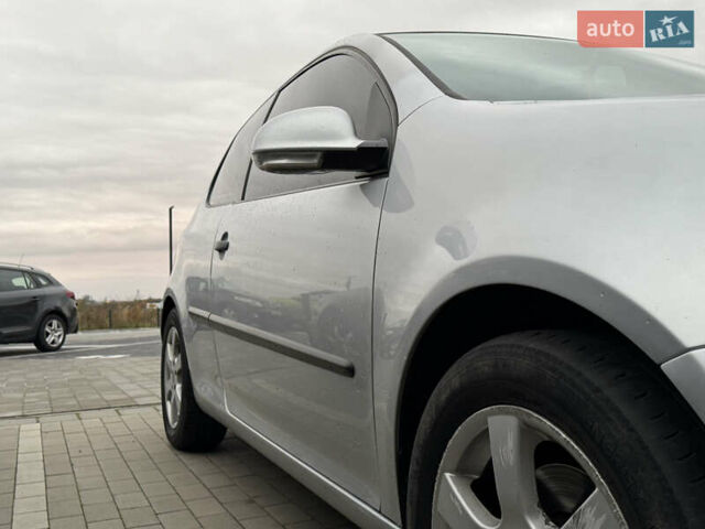 Сірий Фольксваген Гольф, об'ємом двигуна 1.6 л та пробігом 210 тис. км за 4150 $, фото 14 на Automoto.ua