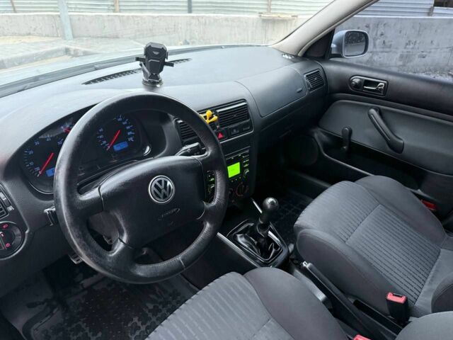 Фольксваген Гольф 2003 у Кривому Розі на Automoto.ua Сірий Фольксваген Гольф, об'ємом двигуна 1.4 л та пробігом 187 тис. км за 3500 $, фото 19 на Automoto.ua