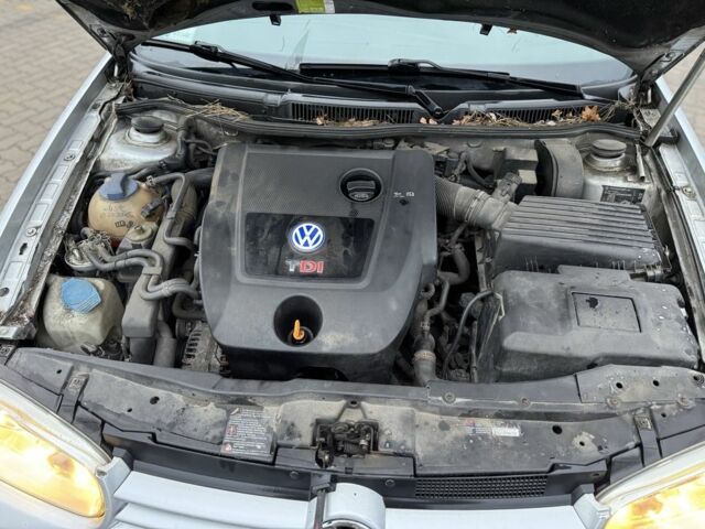 Серый Фольксваген Гольф, объемом двигателя 1.9 л и пробегом 319 тыс. км за 2100 $, фото 10 на Automoto.ua