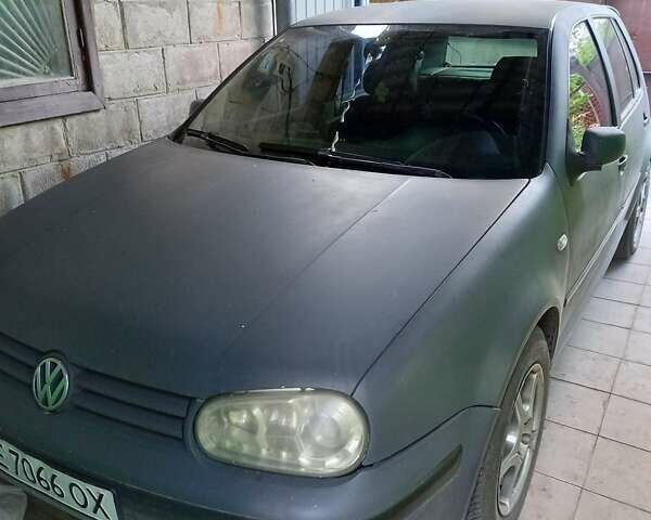 Серый Фольксваген Гольф, объемом двигателя 1.4 л и пробегом 200 тыс. км за 4200 $, фото 5 на Automoto.ua