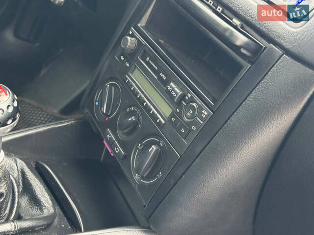 Сірий Фольксваген Гольф, об'ємом двигуна 1.4 л та пробігом 197 тис. км за 4350 $, фото 41 на Automoto.ua