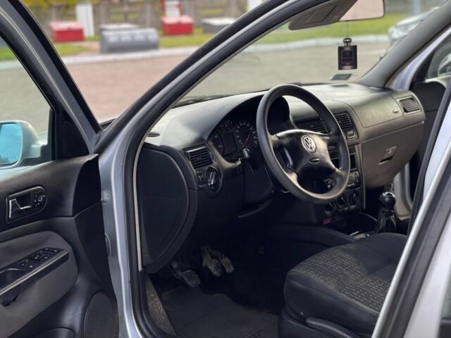 Серый Фольксваген Гольф, объемом двигателя 1.9 л и пробегом 337 тыс. км за 1750 $, фото 7 на Automoto.ua