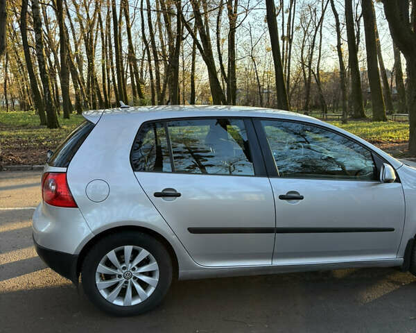 Сірий Фольксваген Гольф, об'ємом двигуна 1.39 л та пробігом 287 тис. км за 4800 $, фото 11 на Automoto.ua