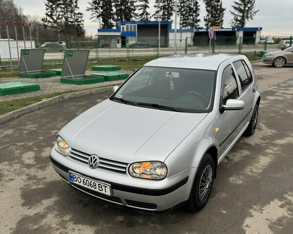 Серый Фольксваген Гольф, объемом двигателя 1.6 л и пробегом 280 тыс. км за 3799 $, фото 5 на Automoto.ua