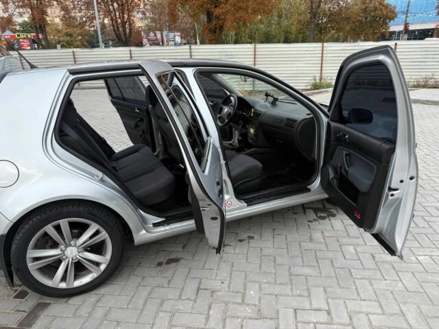 Фольксваген Гольф 2003 у Кривому Розі на Automoto.ua Сірий Фольксваген Гольф, об'ємом двигуна 1.4 л та пробігом 187 тис. км за 3500 $, фото 14 на Automoto.ua