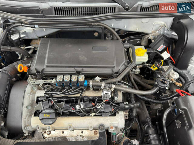 Сірий Фольксваген Гольф, об'ємом двигуна 1.4 л та пробігом 197 тис. км за 4350 $, фото 43 на Automoto.ua