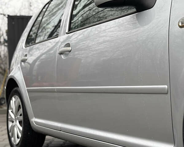 Сірий Фольксваген Гольф, об'ємом двигуна 1.6 л та пробігом 178 тис. км за 4100 $, фото 22 на Automoto.ua