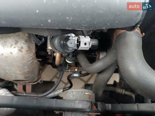 Серый Фольксваген Гольф, объемом двигателя 1.6 л и пробегом 226 тыс. км за 5250 $, фото 76 на Automoto.ua