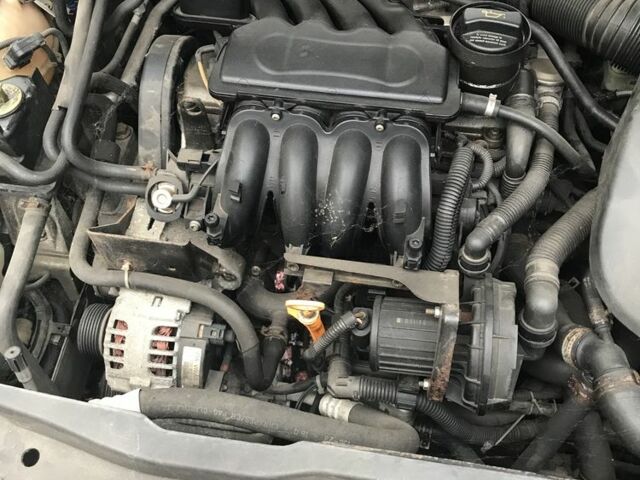 Серый Фольксваген Гольф, объемом двигателя 1.6 л и пробегом 3 тыс. км за 2001 $, фото 3 на Automoto.ua