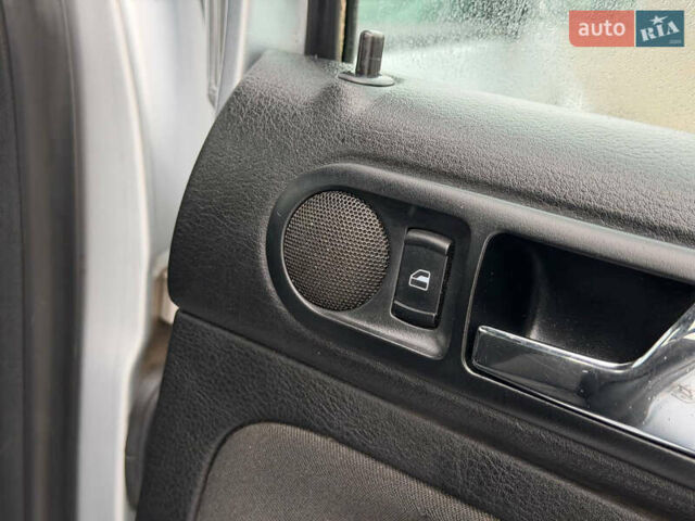Сірий Фольксваген Гольф, об'ємом двигуна 1.4 л та пробігом 197 тис. км за 4350 $, фото 30 на Automoto.ua