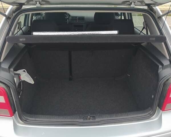 Серый Фольксваген Гольф, объемом двигателя 1.39 л и пробегом 220 тыс. км за 4300 $, фото 5 на Automoto.ua