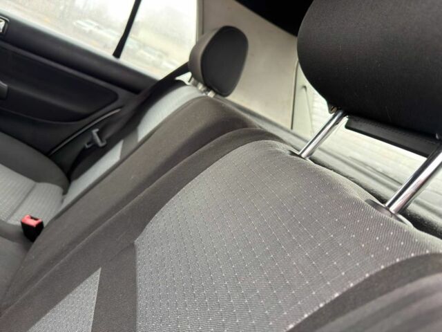 Сірий Фольксваген Гольф, об'ємом двигуна 1.4 л та пробігом 197 тис. км за 4350 $, фото 7 на Automoto.ua