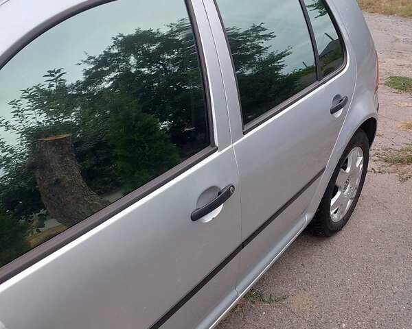 Сірий Фольксваген Гольф, об'ємом двигуна 1.6 л та пробігом 388 тис. км за 3650 $, фото 77 на Automoto.ua