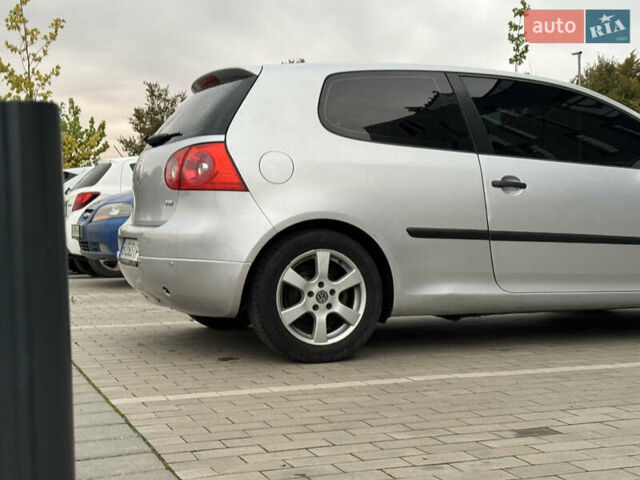 Сірий Фольксваген Гольф, об'ємом двигуна 1.6 л та пробігом 210 тис. км за 4150 $, фото 7 на Automoto.ua